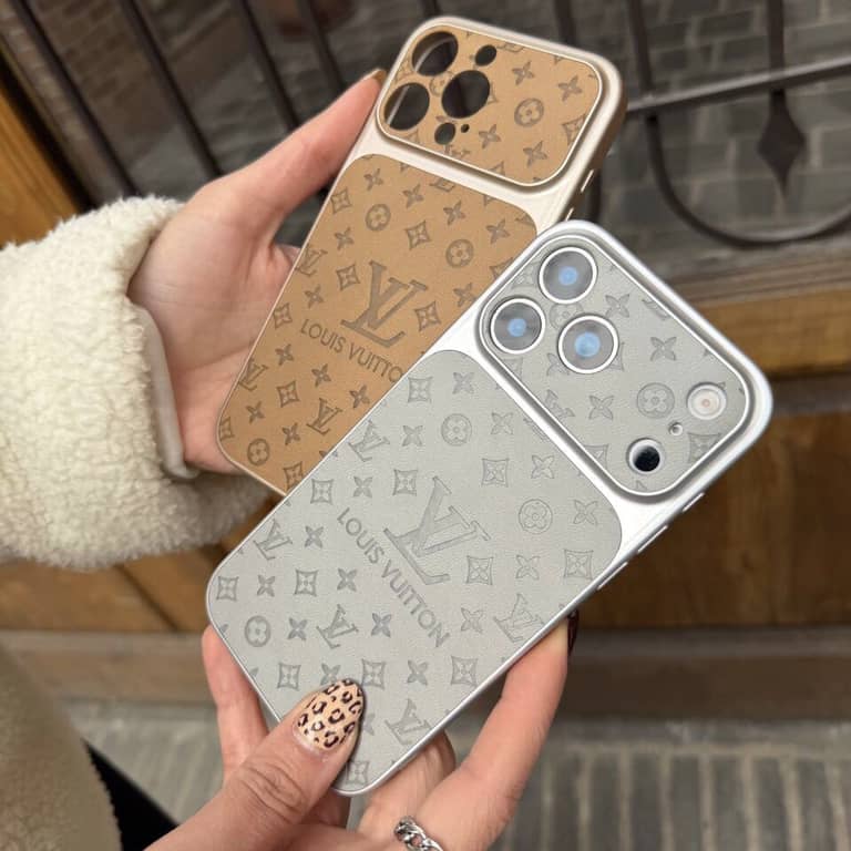 قاب Louis Vuitton لویی ویتون آیفون